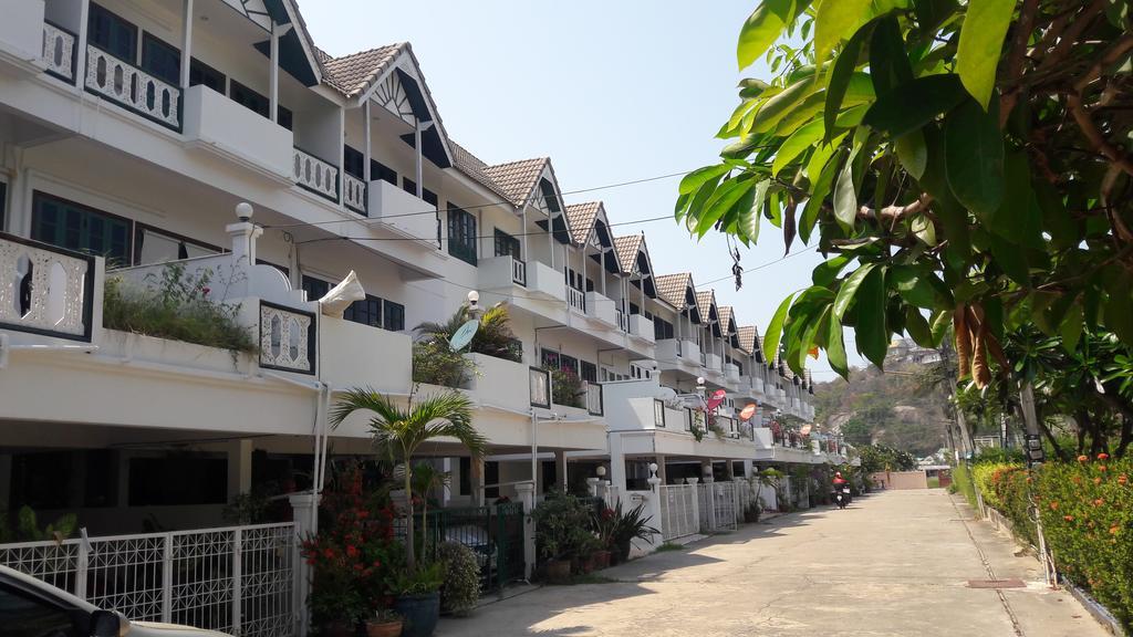Jon Thaihouse HHQ Exterior foto
